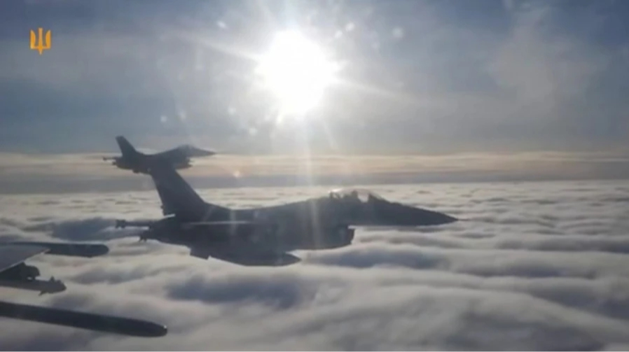 Генерал США сообщил о первом воздушном бое, в котором украинский F-16 сбил российский истребитель