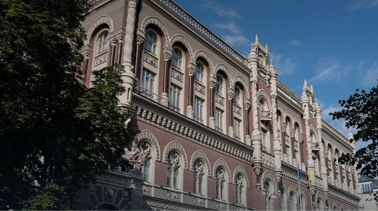 Нацбанк уперше з початку року купив валюту на міжбанківському ринку