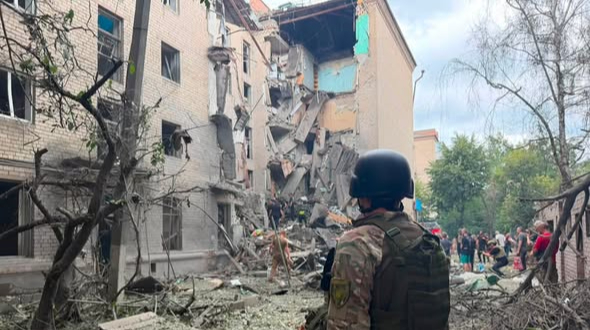 У Слов’янську дрон влучив у приватний будинок: одна людина загинула, двоє поранені