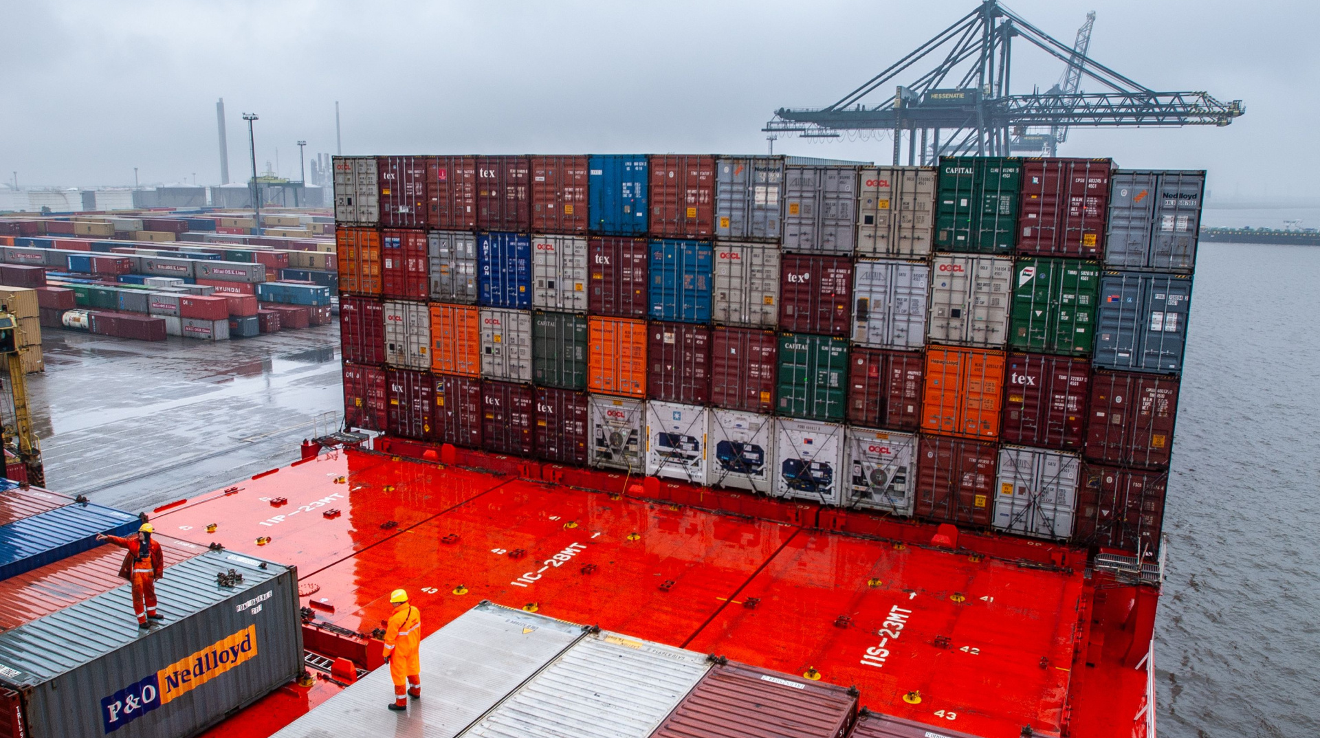 MSC приостановила новые бронирования на рейсы в Новороссийск после атаки на судно
