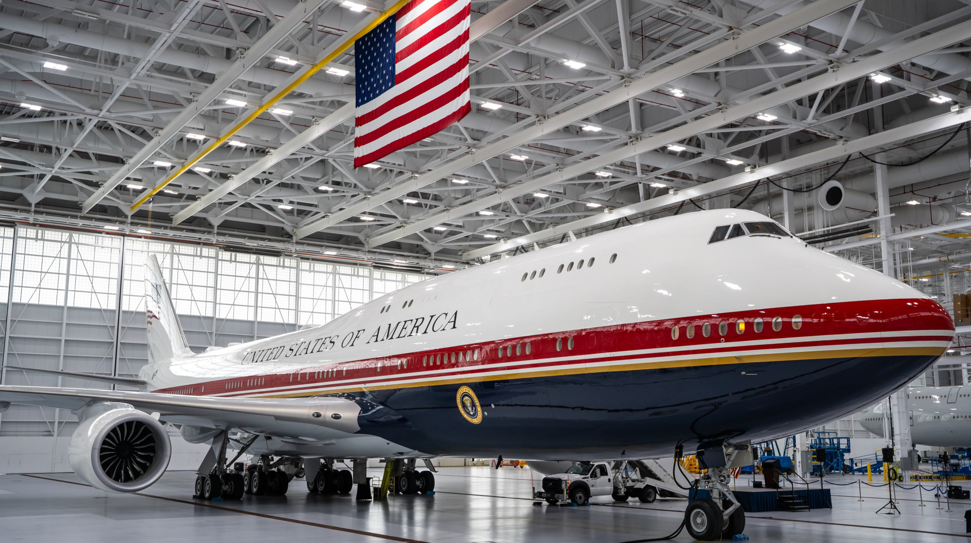 Трамп показав подарований Катаром Boeing 747, який стане новим Air Force One