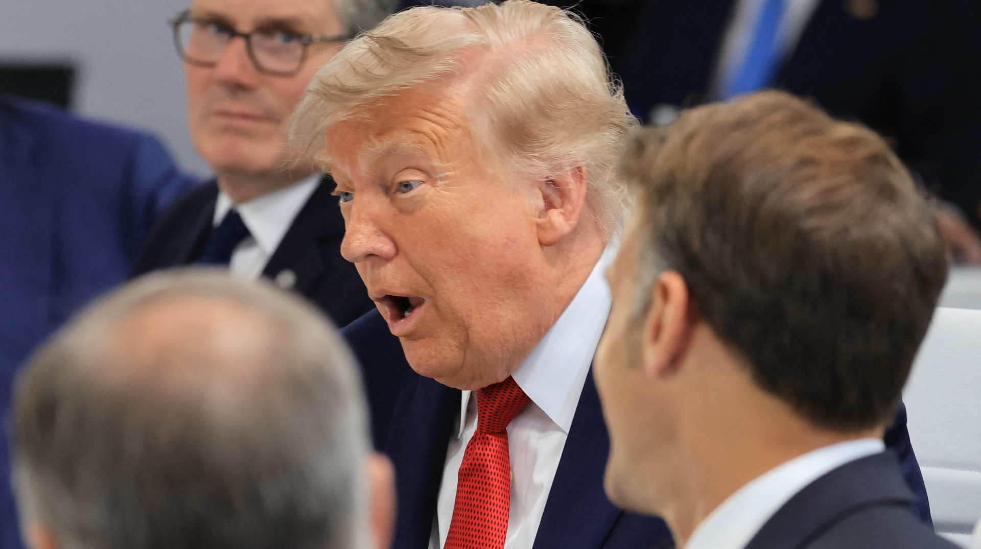Ушаков заявив, що Трампа на саміті G7 переконували шкідливими ідеями