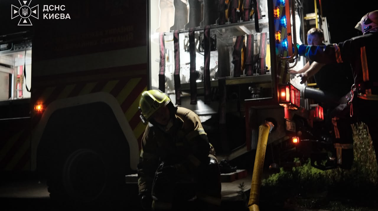 У Києві після ракетного удару локалізували витік аміаку