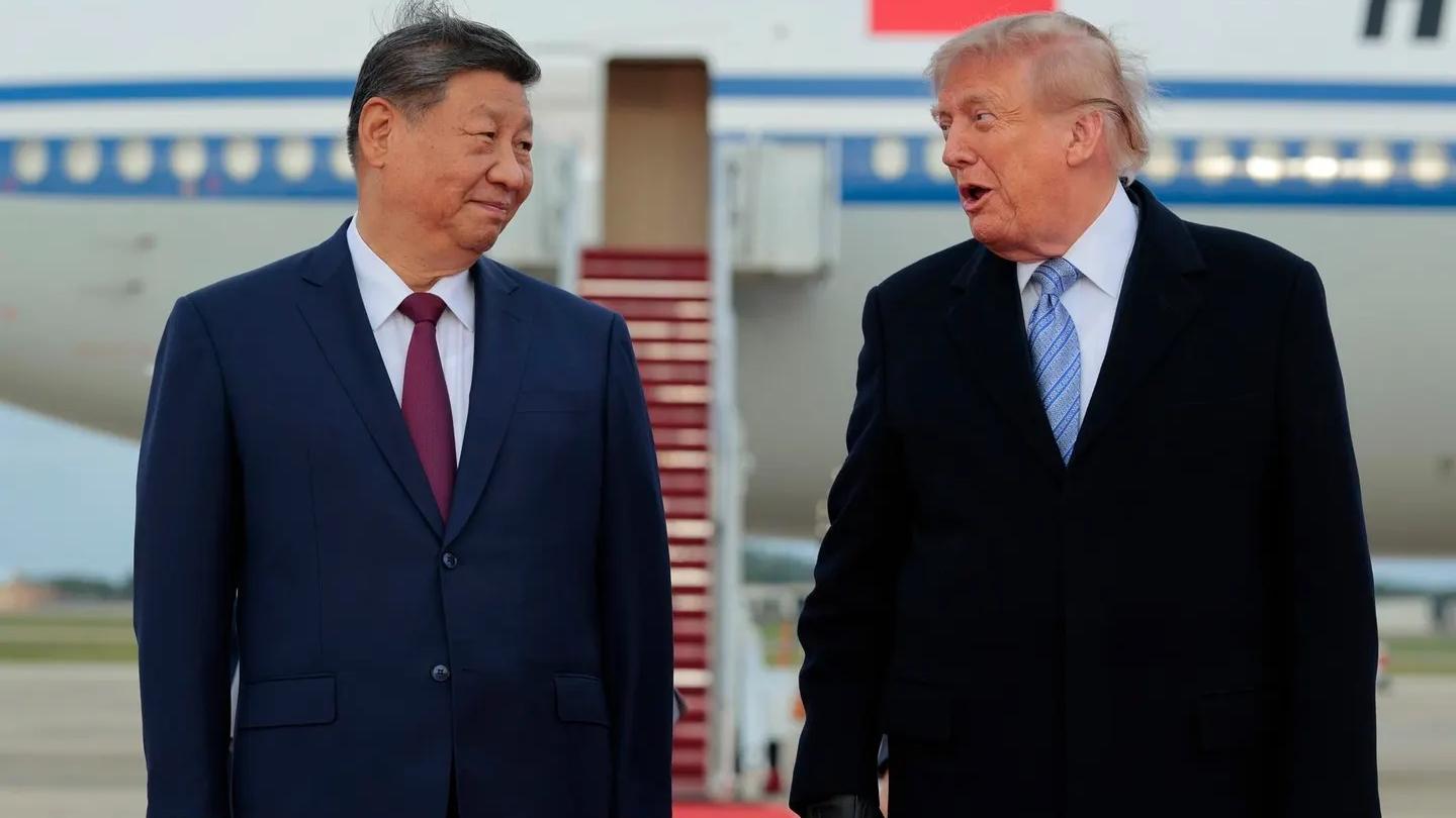 AP порівняло церемонії зустрічей Трампа із Сі Цзіньпіном і Путіним