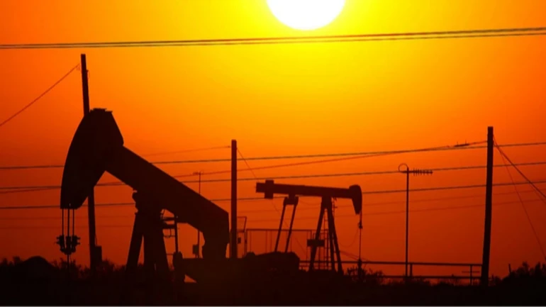 Нафта подорожчала після атак на саудівський нафтопровід і судна в Перській затоці